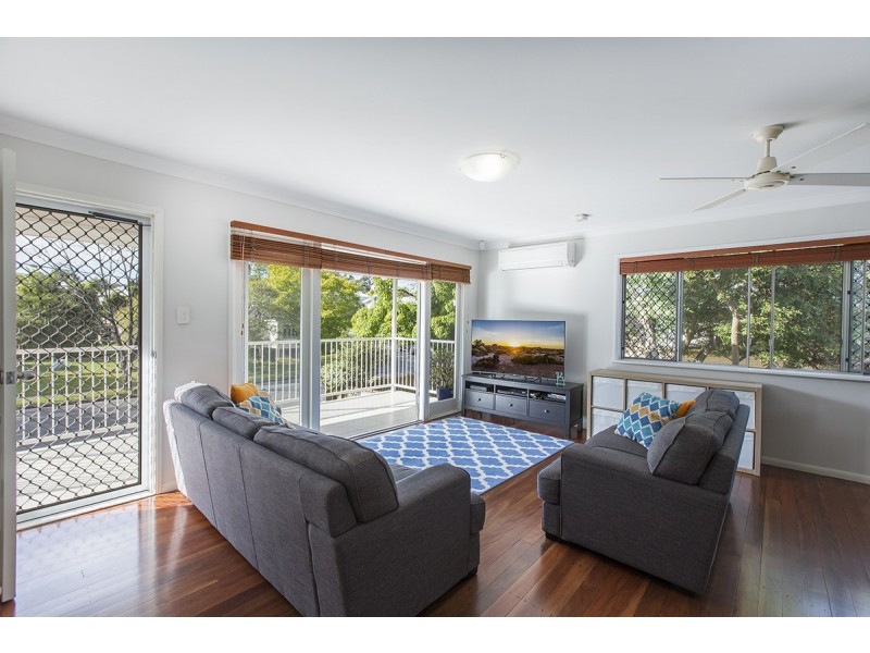 121 Home Street, Fairfield QLD 4103