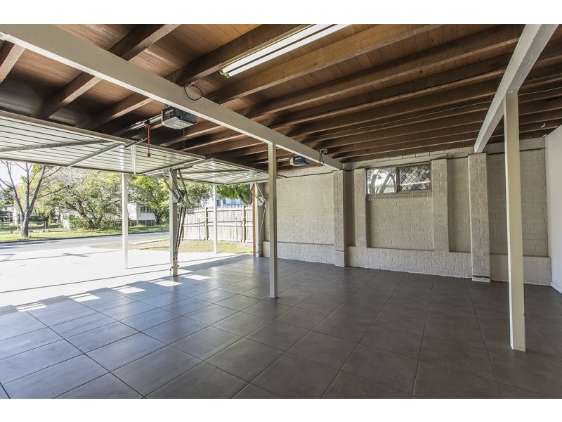 121 Home Street, Fairfield QLD 4103