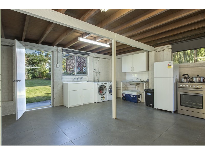 121 Home Street, Fairfield QLD 4103