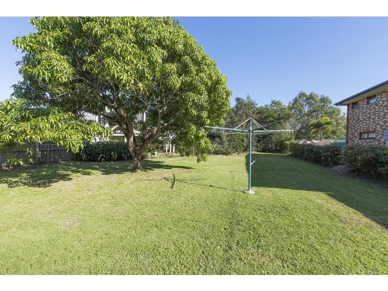 121 Home Street, Fairfield QLD 4103