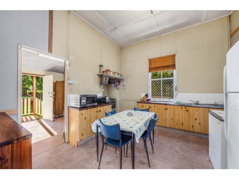 12 Swansea Street, Annerley QLD 4103