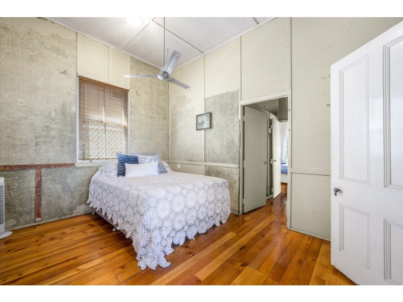 12 Swansea Street, Annerley QLD 4103