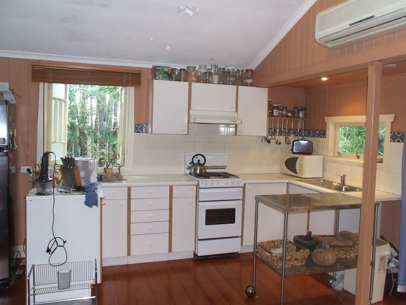 68 Frederick Street, Annerley QLD 4103