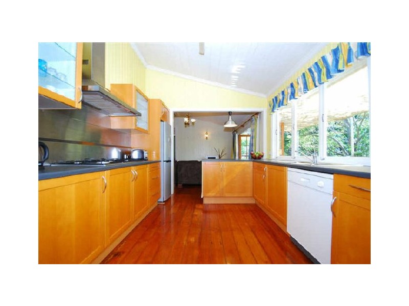 23 Kintore Street, Annerley QLD 4103