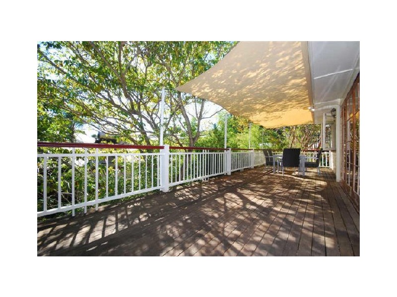 23 Kintore Street, Annerley QLD 4103