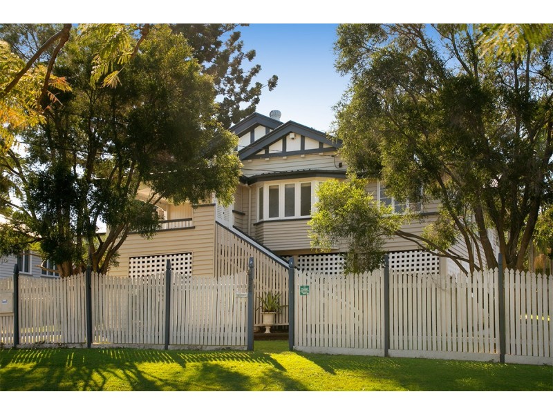 50 Livingstone Street, Yeerongpilly QLD 4105