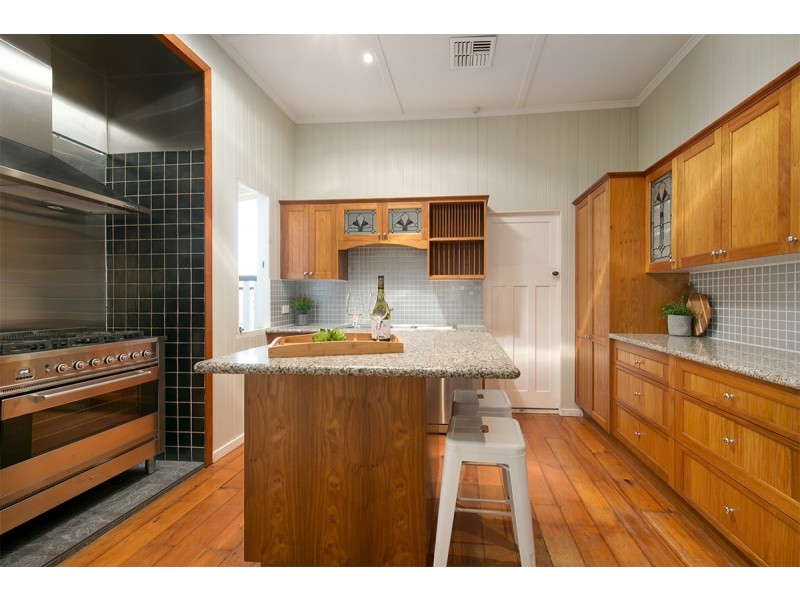 50 Livingstone Street, Yeerongpilly QLD 4105