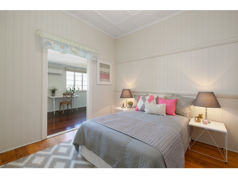 50 Livingstone Street, Yeerongpilly QLD 4105