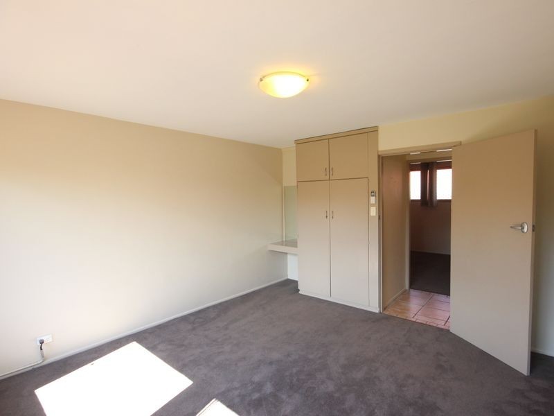 2/834 Ipswich Road, Moorooka QLD 4105