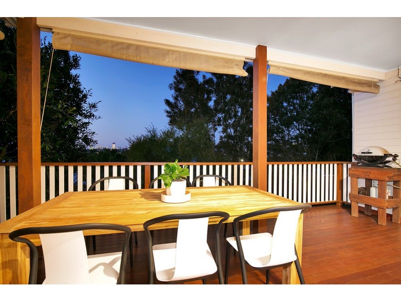 63 Frederick Street, Annerley QLD 4103