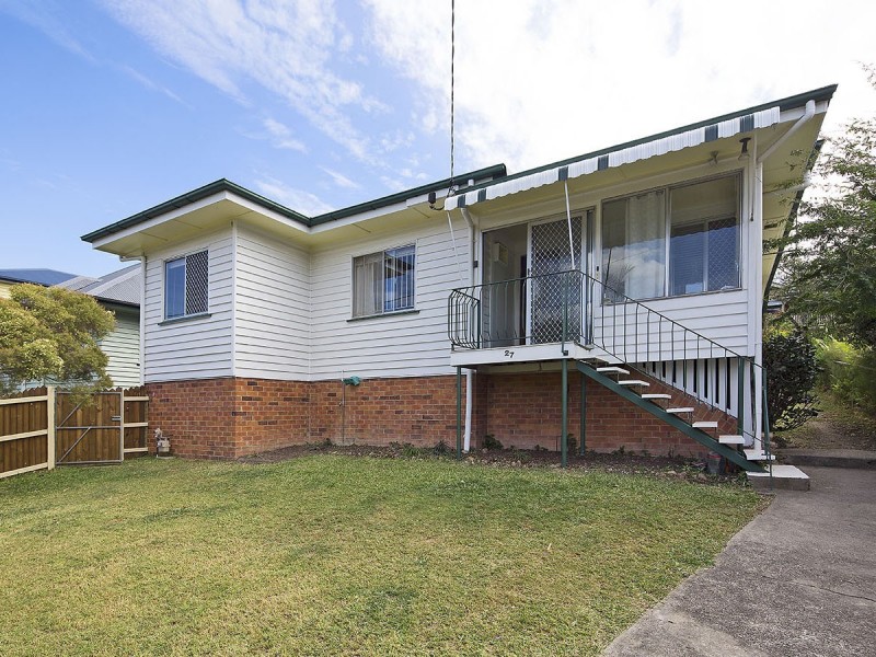 27 Sydney Street, Fairfield QLD 4103