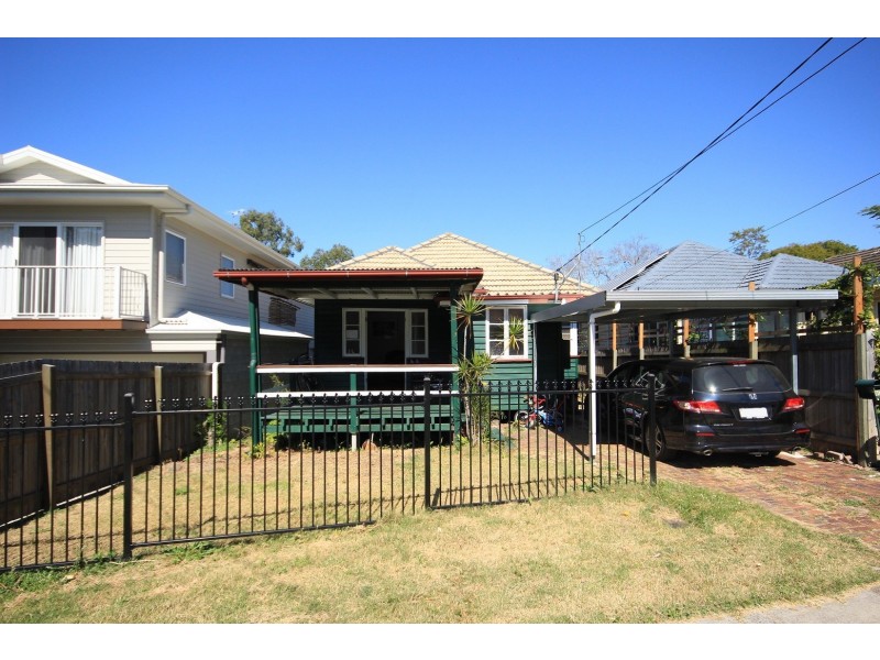 50 Lancelot Street, Tennyson QLD 4105