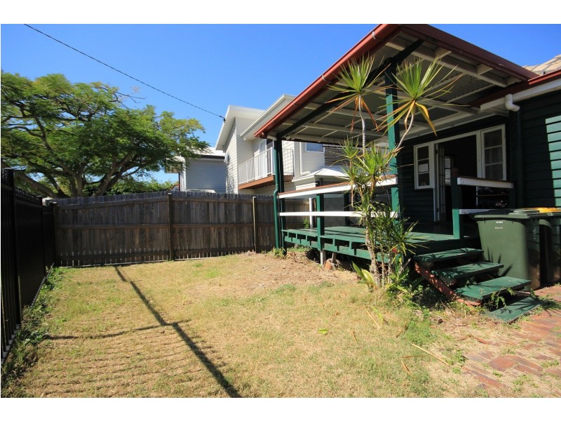 50 Lancelot Street, Tennyson QLD 4105