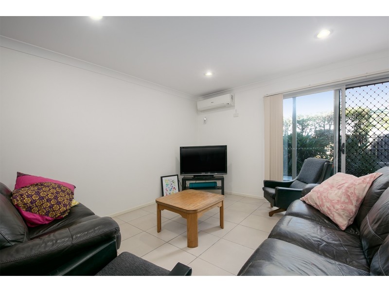 2/1 Victoria Street, Fairfield QLD 4103