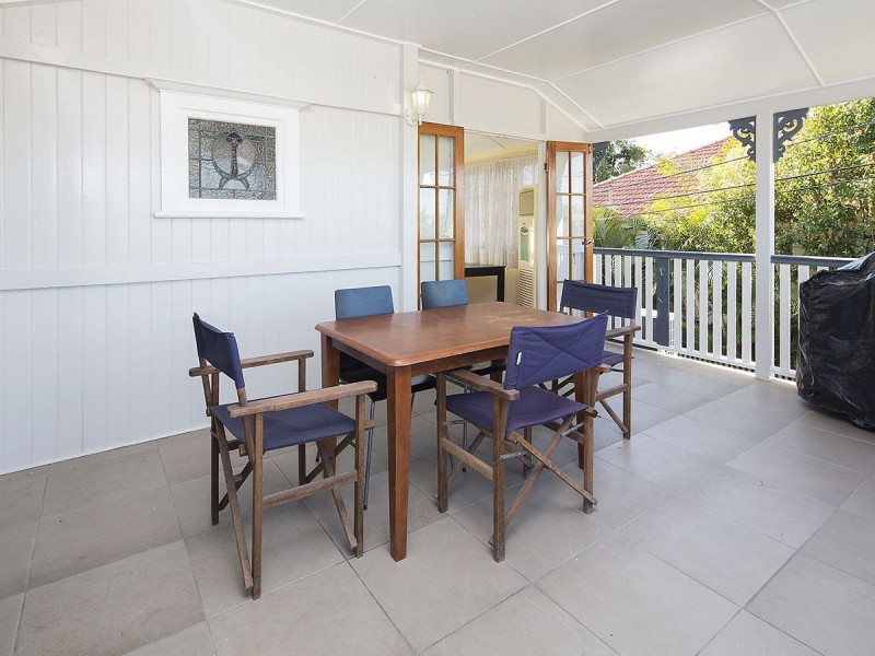 15 Gibson Street, Annerley QLD 4103