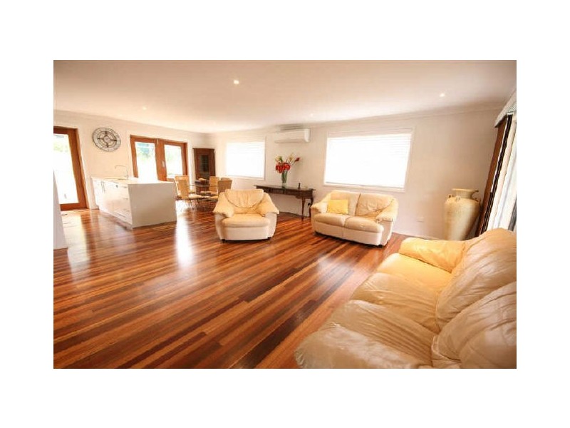 30 Hillock Street, Coorparoo QLD 4151