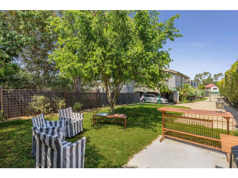 16 Wattle Avenue, Yeerongpilly QLD 4105