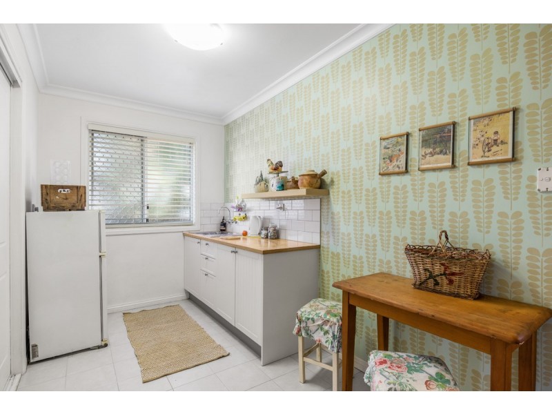 16 Wattle Avenue, Yeerongpilly QLD 4105