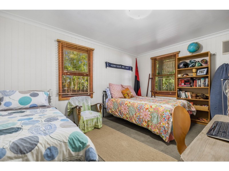 16 Wattle Avenue, Yeerongpilly QLD 4105