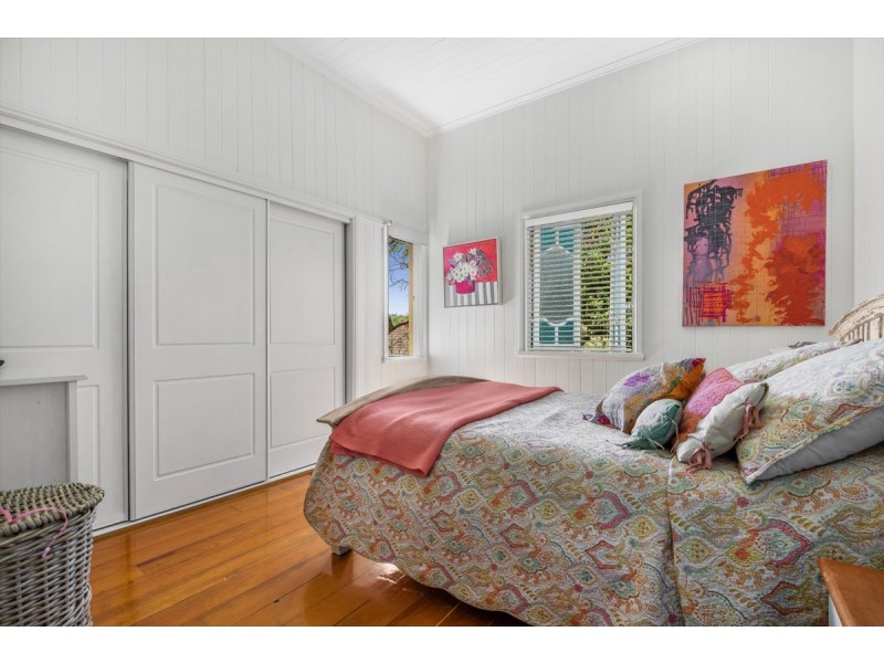 16 Wattle Avenue, Yeerongpilly QLD 4105