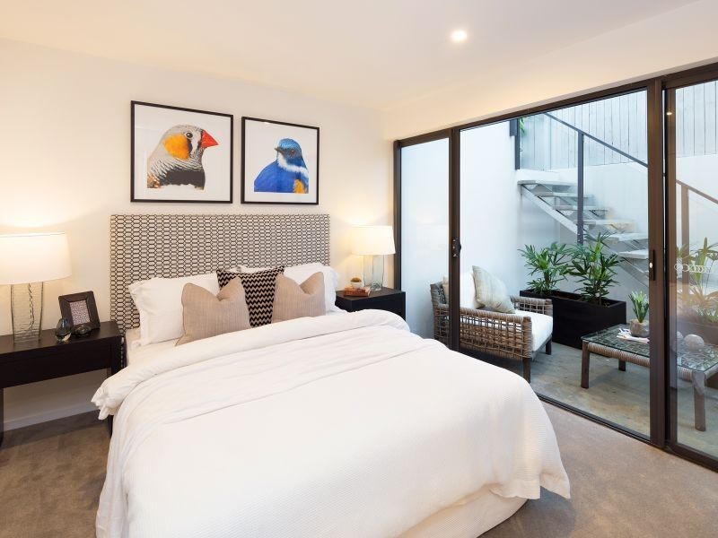 2/37 Latimer Street, Holland Park QLD 4121