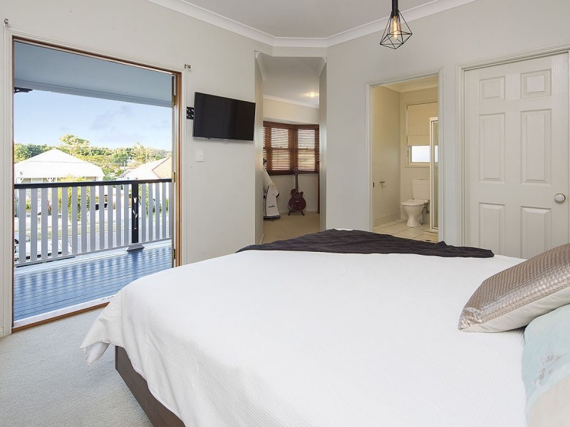 23 Frank Street, Norman Park QLD 4170