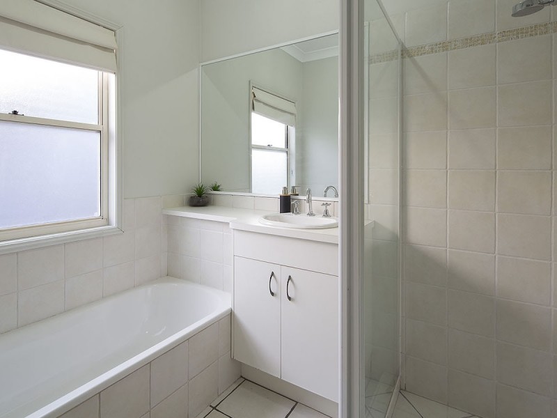 23 Frank Street, Norman Park QLD 4170