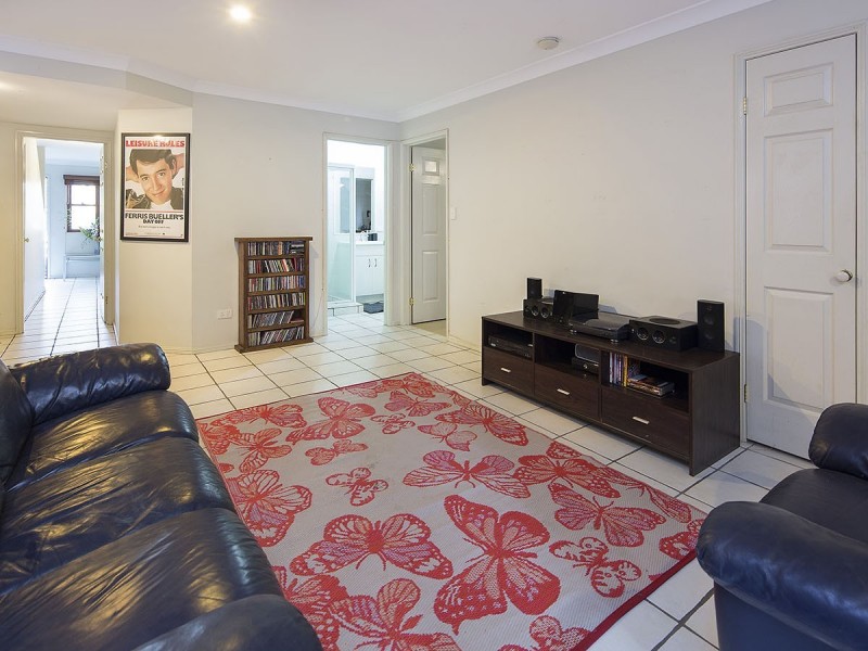 23 Frank Street, Norman Park QLD 4170