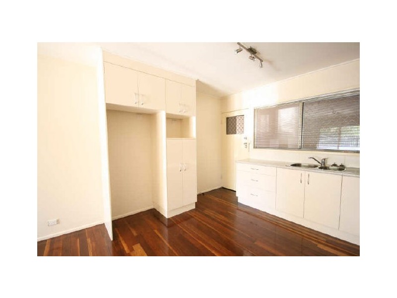 5/11 Harewood Street, Annerley QLD 4103