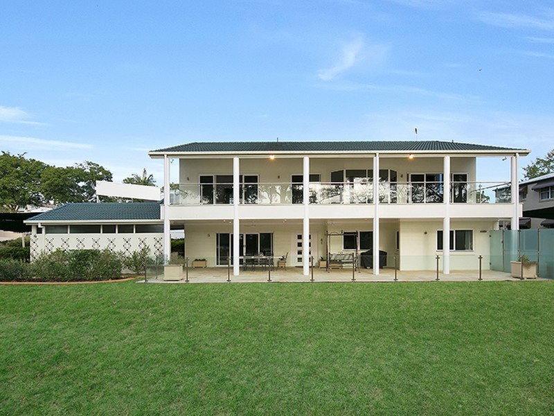 10 Aranui Street, Yeronga QLD 4104