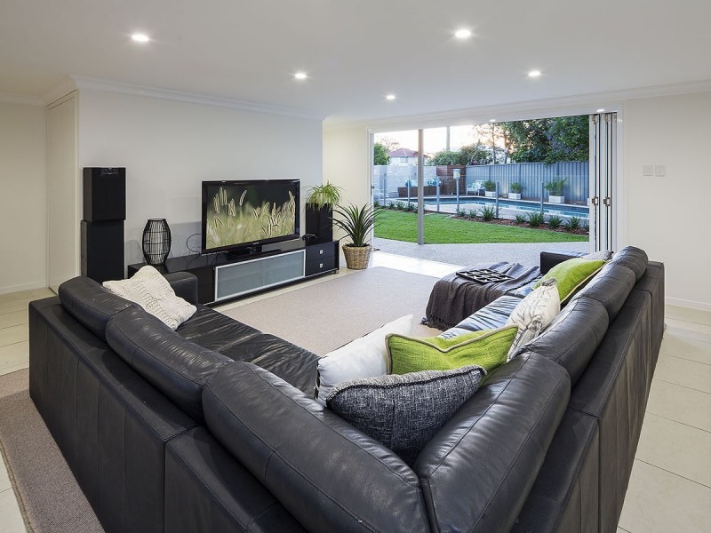 127 Victoria Street, Fairfield QLD 4103