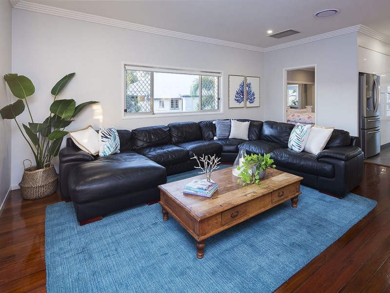 127 Victoria Street, Fairfield QLD 4103