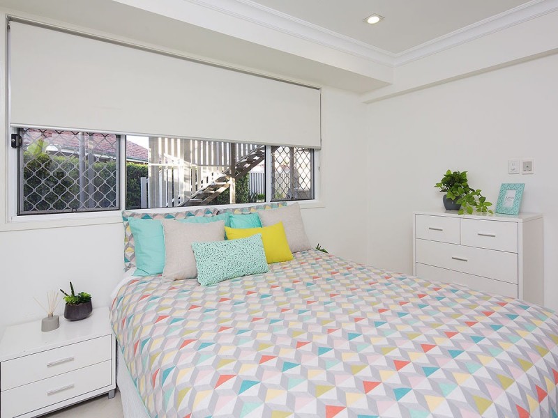 127 Victoria Street, Fairfield QLD 4103