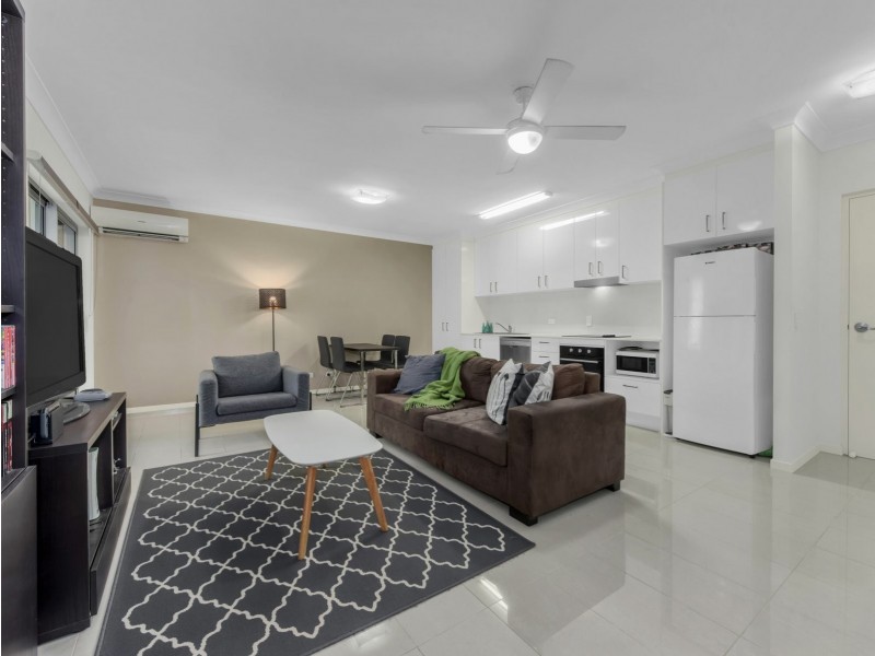 2/15 Lagonda Street, Annerley QLD 4103