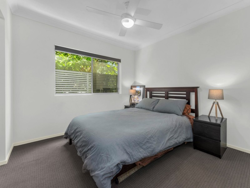 2/15 Lagonda Street, Annerley QLD 4103