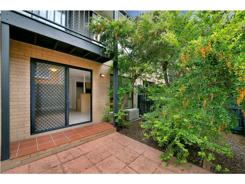 21/90 Chester Road, Annerley QLD 4103