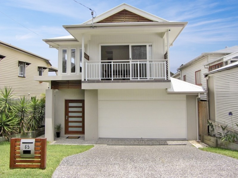 65 Newcastle Street, Fairfield QLD 4103