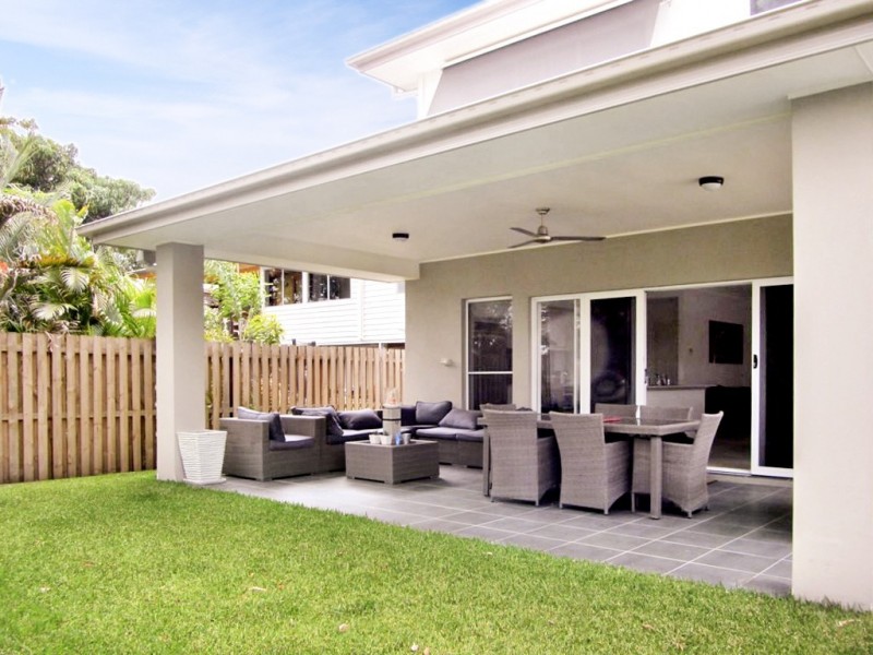 65 Newcastle Street, Fairfield QLD 4103