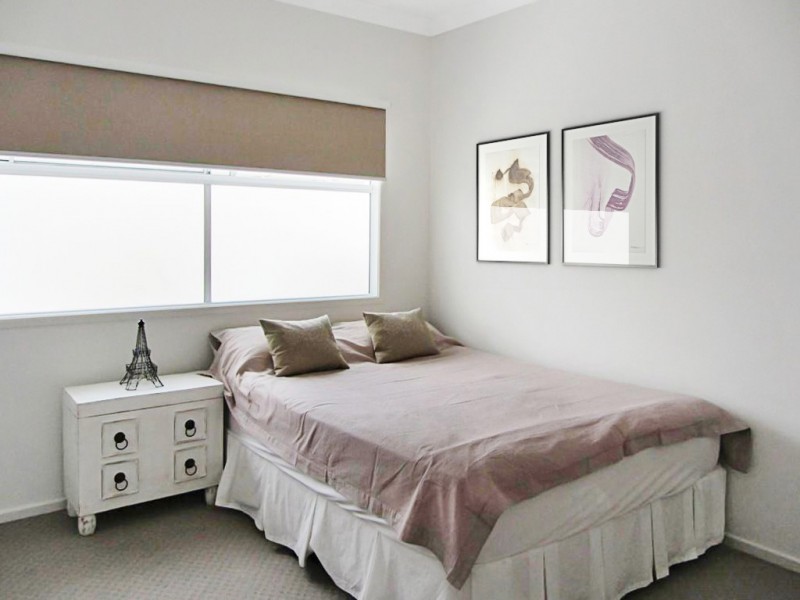 65 Newcastle Street, Fairfield QLD 4103