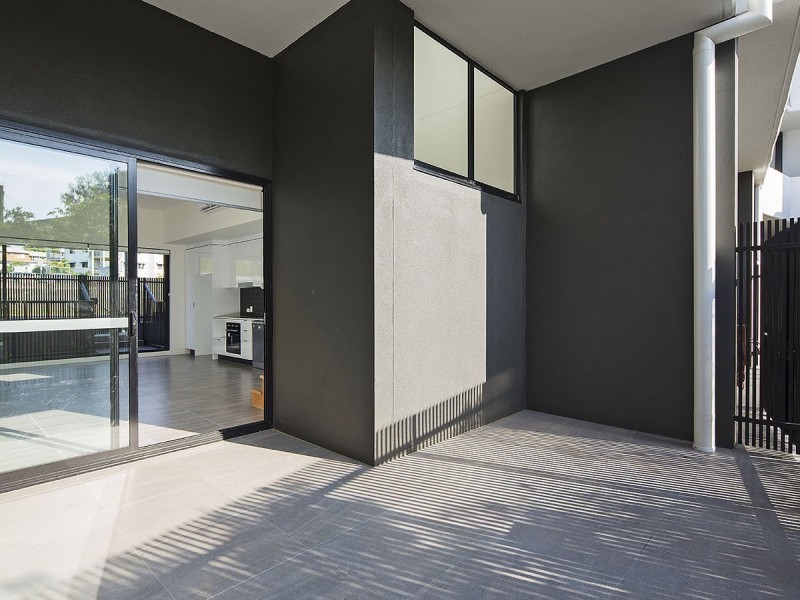 2/62 Shottery Street, Yeronga QLD 4104