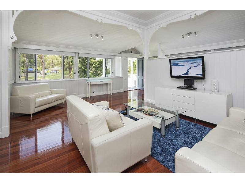 46 School Road, Yeronga QLD 4104