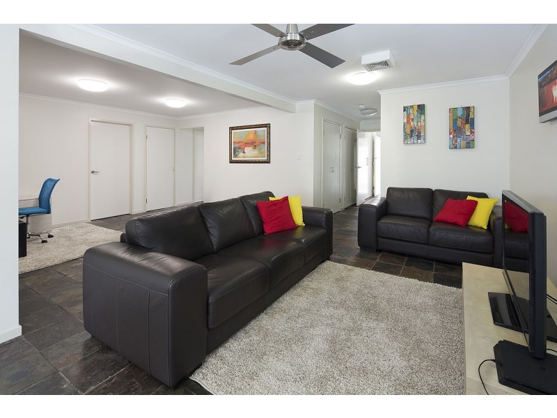 46 School Road, Yeronga QLD 4104