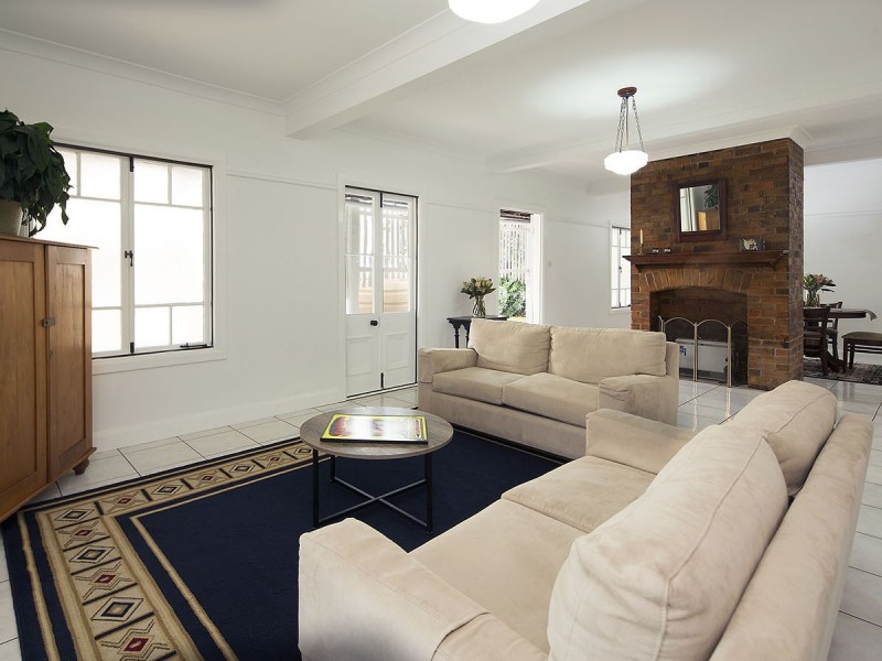 22 Stamford Street, Yeerongpilly QLD 4105