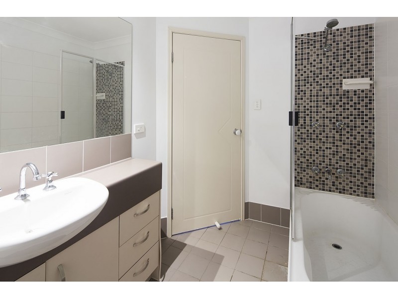 2/22 Querrin Street, Yeronga QLD 4104