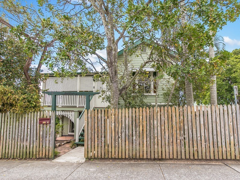 16 Killarney Street, Yeronga QLD 4104