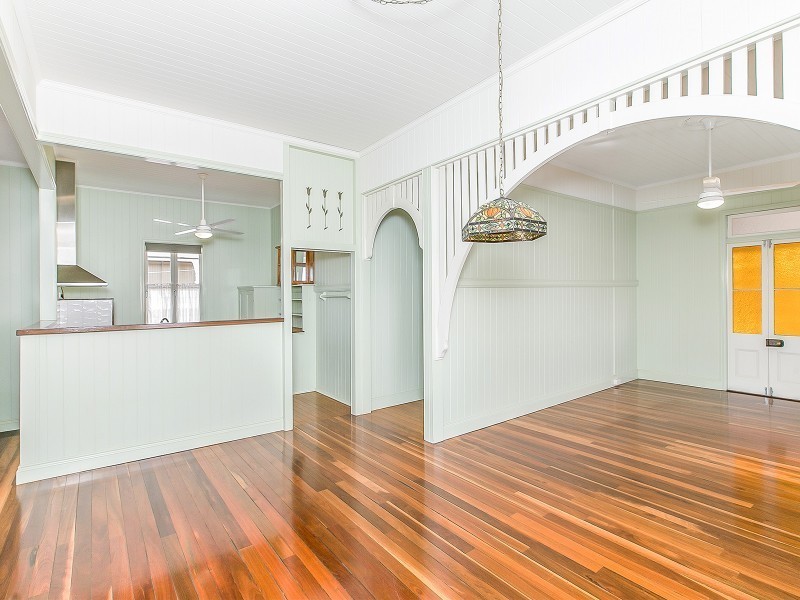 16 Killarney Street, Yeronga QLD 4104