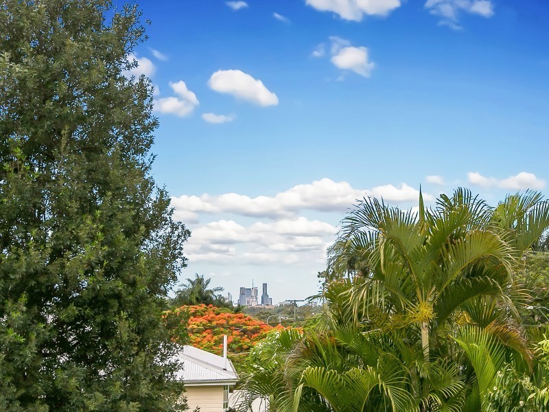 16 Killarney Street, Yeronga QLD 4104