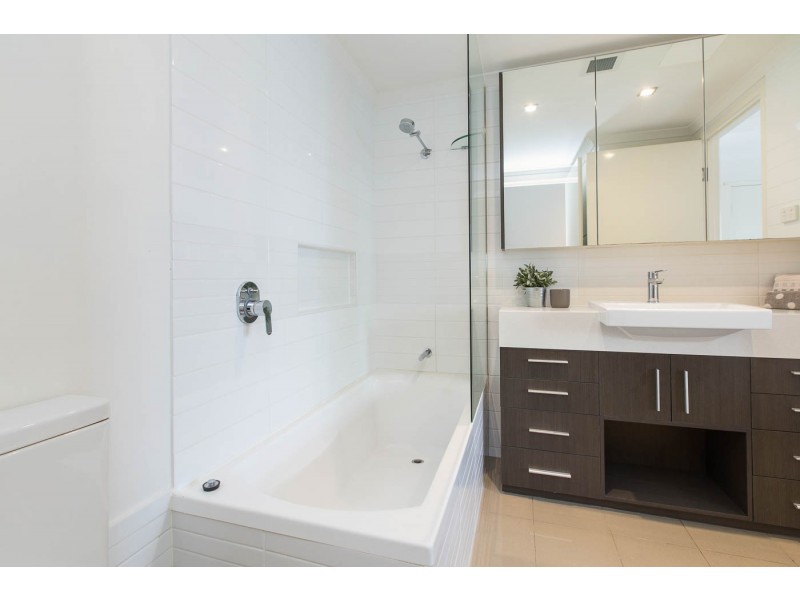 2/39 Waterton Street, Annerley QLD 4103