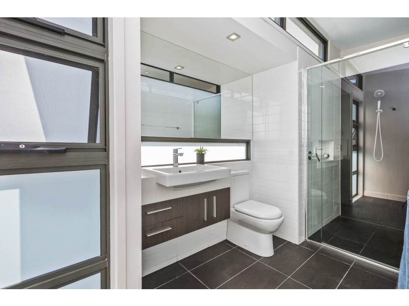 2/39 Waterton Street, Annerley QLD 4103