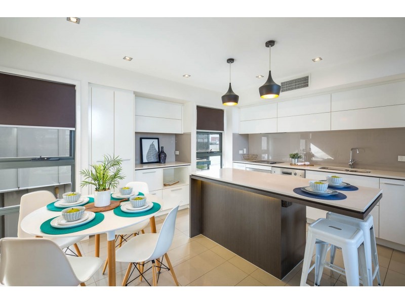 2/39 Waterton Street, Annerley QLD 4103